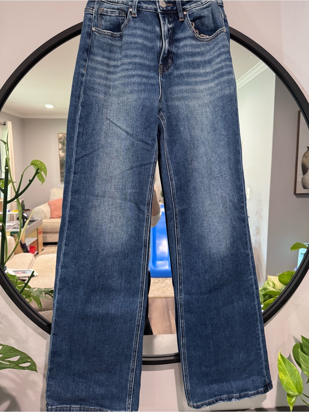 Risen high rise wide leg jeans like new.